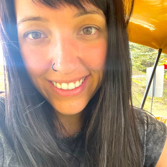 Meet your Posher, Lee-ann - Picture 4 of 4